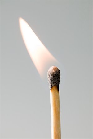 fósforo - A burning match Foto de stock - Sin royalties Premium, Código: 614-01869707