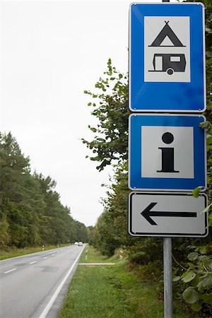 simsearch:614-01270034,k - Camping Straßenschild Stockbilder - Premium RF Lizenzfrei, Bildnummer: 614-02004602