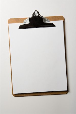 simsearch:614-00912964,k - Paper on clipboard Foto de stock - Sin royalties Premium, Código: 614-02048574