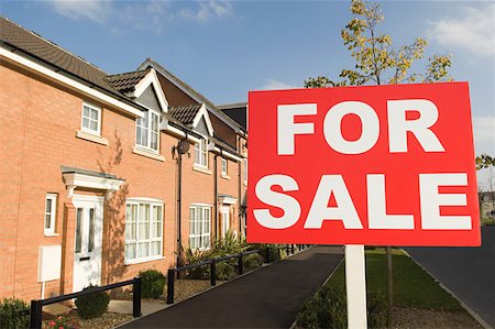 for sale - For sale sign and houses Stock Photo - Premium Royalty-Free, Code: 614-02240652