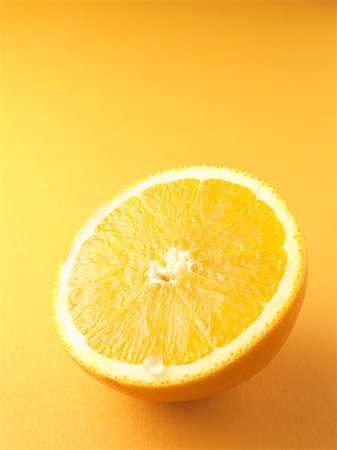 Orange half Stock Photo - Premium Royalty-Free, Code: 614-02242353