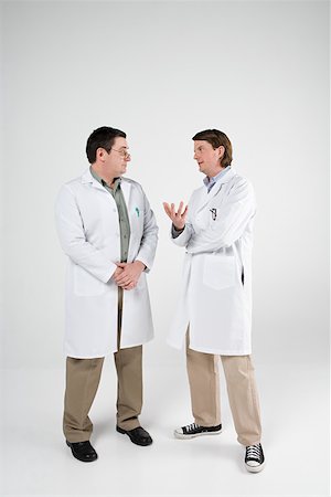 Scientifiques ayant la discussion Photographie de stock - Premium Libres de Droits, Code: 614-02242877
