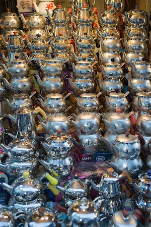 simsearch:614-03576560,k - Teapots at grand bazaar Foto de stock - Sin royalties Premium, Código: 614-02258005