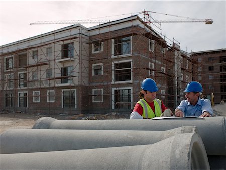 Engineers on building site Stock Photo - Premium Royalty-Free, Code: 614-02259615