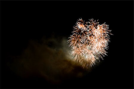 exploding - Firework display Stock Photo - Premium Royalty-Free, Code: 614-02612273