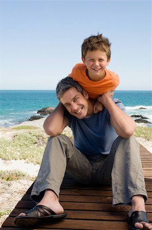 simsearch:614-03420184,k - Father and son by the sea Stock Photo - Premium Royalty-Free, Code: 614-02640421