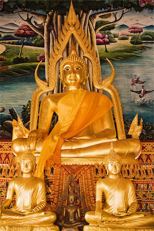 Buddha statue in wat khao klailat Stock Photo - Premium Royalty-Free, Code: 614-02679184