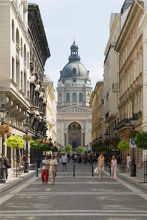 pedestrians walking - Saint stephen's basilica budapest Stock Photo - Premium Royalty-Free, Code: 614-02680253