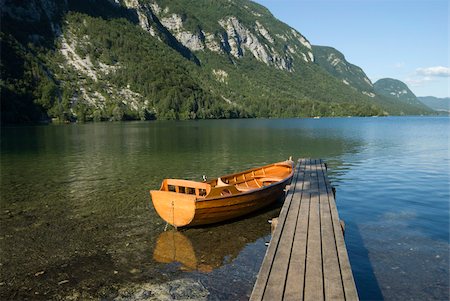 simsearch:614-01238055,k - Lake bohinj slovenia Foto de stock - Sin royalties Premium, Código: 614-02680269