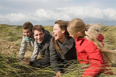 Family at the coast Stock Photo - Premium Royalty-Free, Code: 614-02680530