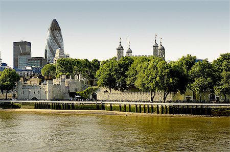 swiss re tower - City and tower of london Stock Photo - Premium Royalty-Free, Code: 614-02680889