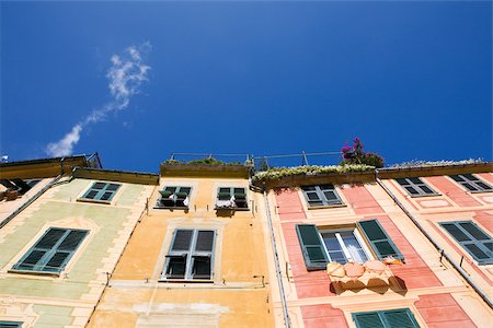 portofino - Low angle view of house in portofino Stock Photo - Premium Royalty-Free, Code: 614-02837920