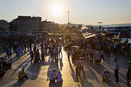 sun flare city scape - Emin Harbour, Istanbul Stock Photo - Premium Royalty-Free, Code: 614-02934295