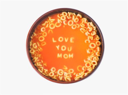 simsearch:614-02639889,k - T'aime maman en lettres de spaghetti Photographie de stock - Premium Libres de Droits, Code: 614-02984900