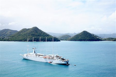 Schooner cruise ship in sea near st lucia Foto de stock - Royalty Free Premium, Número: 614-02985216