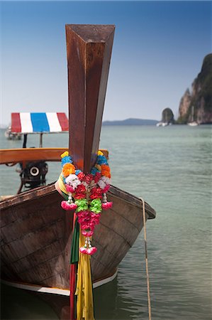 phuket - Traditional boat in thailand Fotografie stock - Premium Royalty-Free, Codice: 614-03241227