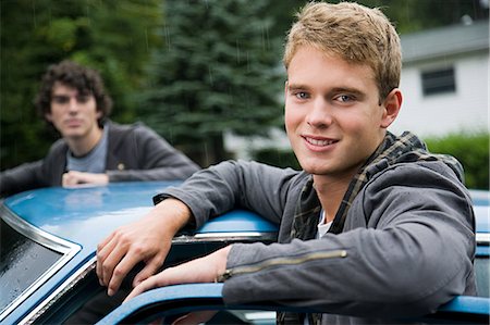 simsearch:614-03241312,k - Two young men by car Stock Photo - Premium Royalty-Free, Code: 614-03241368