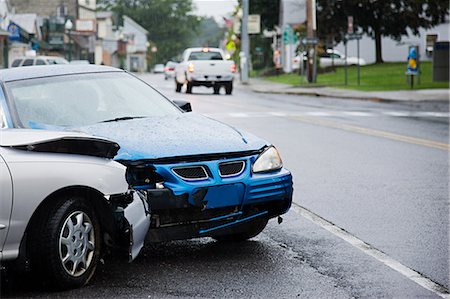 Car crash Foto de stock - Sin royalties Premium, Código: 614-03241423