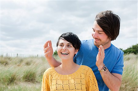 southwold - Happy couple outdoors Foto de stock - Sin royalties Premium, Código: 614-03241513