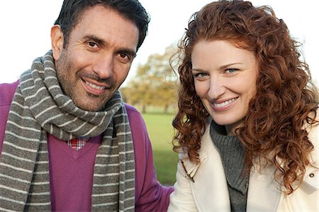 Portrait d'un couple heureux dans le parc dulwich Photographie de stock - Premium Libres de Droits, Code: 614-03359637