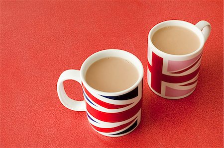 Cups of tea in union jack mugs Fotografie stock - Premium Royalty-Free, Codice: 614-03359944