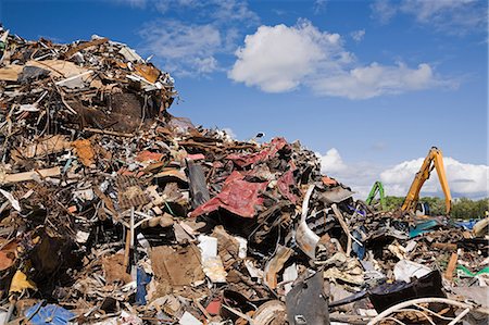 scrap yard pile of cars - Waste pile Stock Photo - Premium Royalty-Free, Code: 614-03393900