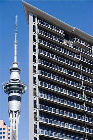 sky tower - Auckland, skytower et gratte-ciel Photographie de stock - Premium Libres de Droits, Code: 614-03455035