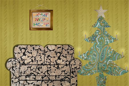 disegno cachemire - Living room with sofa and Christmas tree Fotografie stock - Premium Royalty-Free, Codice: 614-03576481