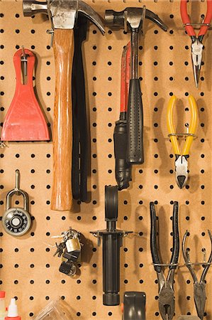 quincaillerie (outils) - Outils Photographie de stock - Premium Libres de Droits, Code: 614-03576880