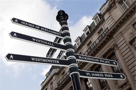 palace of westminster - London signpost Stock Photo - Premium Royalty-Free, Code: 614-03684677
