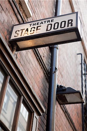 Stage door of West End theatre, London Foto de stock - Sin royalties Premium, Código: 614-03684689