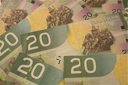 Canadian 20 dollar banknotes Stock Photo - Premium Royalty-Free, Code: 614-03763975