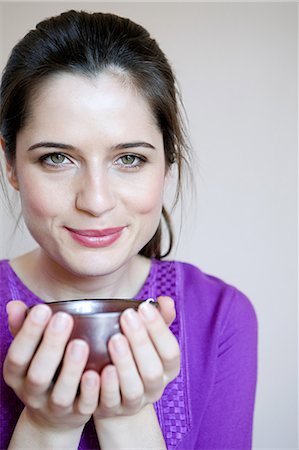 Women drinking herbal tea Foto de stock - Sin royalties Premium, Código: 614-03784060