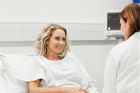 Female patient with doctor Stock Photo - Premium Royalty-Free, Code: 614-03783654