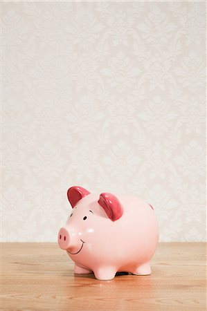 simsearch:614-03903063,k - Pink piggy back Stock Photo - Premium Royalty-Free, Code: 614-03903103