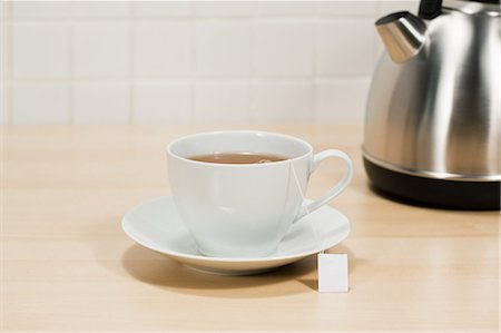 Teetasse und Wasserkocher Stockbilder - Premium RF Lizenzfrei, Bildnummer: 614-03903133