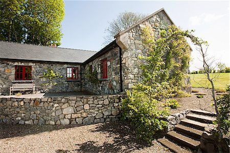 stone stairs - Exterior of rural Irish cottage Stock Photo - Premium Royalty-Free, Code: 614-03982098