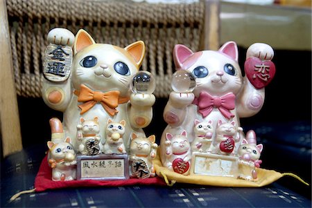 suerte - Japan, Tokyo, lucky charm kitten Foto de stock - Sin royalties Premium, Código: 610-05390978