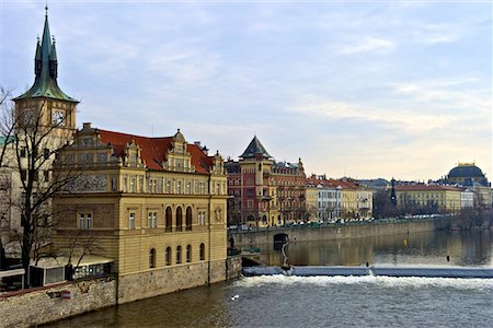 simsearch:610-05392379,k - Czech Republic, Prague, bank of the Vltava river, hotel Stock Photo - Premium Royalty-Free, Code: 610-05392336
