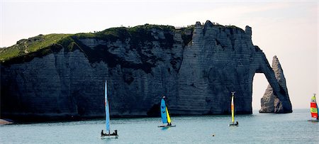 France, Normandy, Etretat, cliffs Foto de stock - Sin royalties Premium, Código: 610-05392400