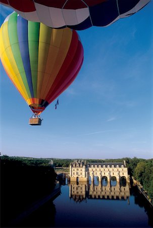 simsearch:610-00255653,k - France, vallée de la Loire, château de Chenonceau, montgolfière, vue aérienne Photographie de stock - Premium Libres de Droits, Code: 610-00255667