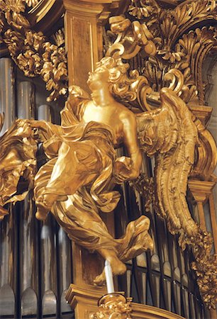 simsearch:610-00799518,k - Italy, Rome, Chiesa Nueva, golden angel on organ Stock Photo - Premium Royalty-Free, Code: 610-00256143