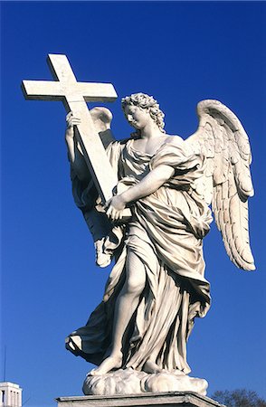 simsearch:610-00799789,k - Italy, Rome, Vatican, San Angelo Bridge, an angel by Bernini Foto de stock - Sin royalties Premium, Código: 610-00799482