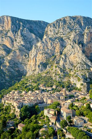 France, Provence, village of Moustiers Sainte Marie Stock Photo - Premium Royalty-Free, Code: 610-01598764