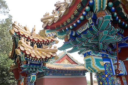 China, Beijing, Beihai Park, Jade island, white pagoda, entrance of the temple Foto de stock - Sin royalties Premium, Código: 610-02001021
