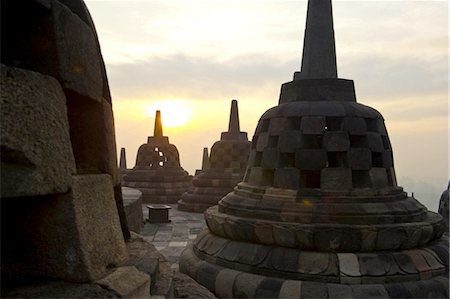 pagoda - Indonesia, Java, Borobudur temple, stupas Foto de stock - Sin royalties Premium, Código: 610-03809041