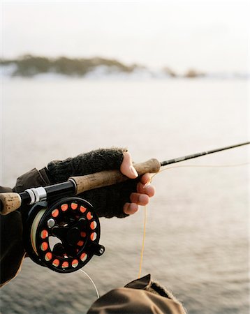 Une canne à pêche pour la pêche à la mouche, en gros plan. Photographie de stock - Premium Libres de Droits, Code: 6102-03749330