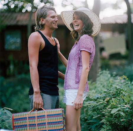 simsearch:6102-03751079,k - Young couple laughing, Thailand. Foto de stock - Royalty Free Premium, Número: 6102-03751078