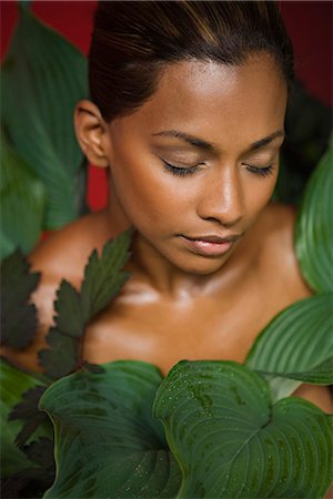 skincare leaf - Portrait of a young woman. Stock Photo - Premium Royalty-Free, Code: 6102-03866385