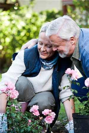 An old couple in the garden, Sweden. Stock Photo - Premium Royalty-Free, Code: 6102-03866955